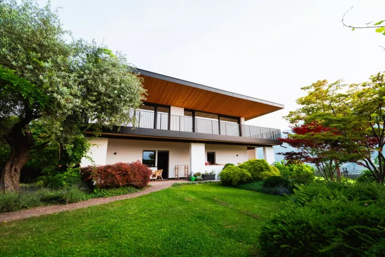 Bauunternehmen Südtirol - Baufirma Hafner Meran - Hafner Baufirma Hofstelle Sanieren Neubau Design Villa Andrian 23